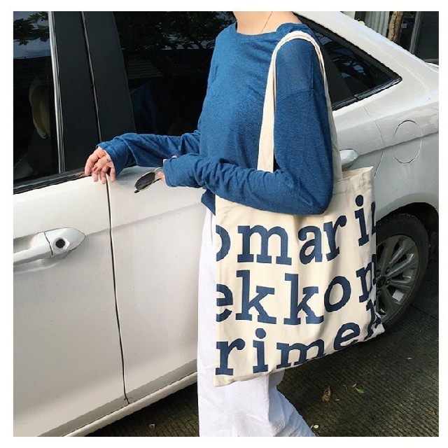 marimekko(マリメッコ)の間もなく完売❤a5 青色マリメッコ トートバッグ ロゴ レディースのバッグ(トートバッグ)の商品写真