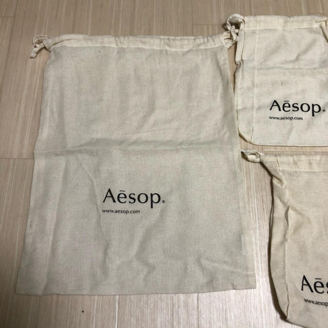 Aesop(イソップ)のaesop イソップ 巾着袋 大小 5枚セット コスメ/美容のコスメ/美容 その他(その他)の商品写真