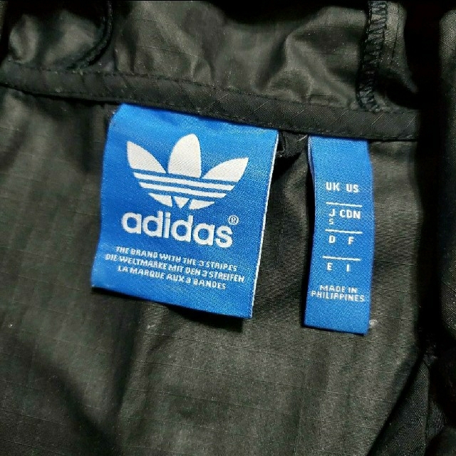 adidas(アディダス)のadidas originals ナイロンパーカー メンズのジャケット/アウター(ナイロンジャケット)の商品写真