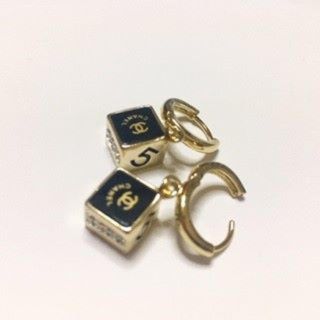 シャネル(CHANEL)の♥時間限定値下げ♥ノベルティピアス 気分がシャネル(ピアス)