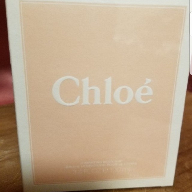Chloe(クロエ)のピンクピンク様専用:クロエ ハイドレイティング ボディミスト１００ml コスメ/美容の香水(香水(女性用))の商品写真