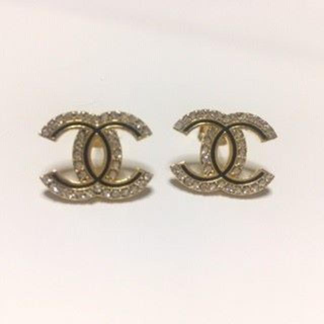 CHANEL(シャネル)の♥時間限定値下げ♥ノベルティピアス 気分がシャネル レディースのアクセサリー(ピアス)の商品写真