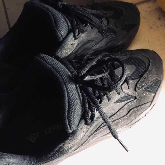 最終値下げyeezy boost 700 v2 vanta