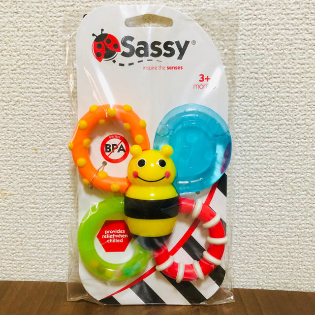 Sassy(サッシー)の【新品・未使用】sassy 歯固め ラトル キッズ/ベビー/マタニティのおもちゃ(がらがら/ラトル)の商品写真