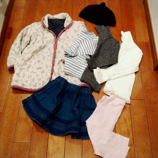 babyGAP(ベビーギャップ)の激安♥90cm前後ブランド5点福袋♥ キッズ/ベビー/マタニティのキッズ服女の子用(90cm~)(Tシャツ/カットソー)の商品写真