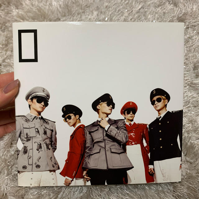 SHINee(シャイニー)のSHINee EVERYBODY【5THミニアルバム CD+ブックレット64P】 エンタメ/ホビーのCD(K-POP/アジア)の商品写真