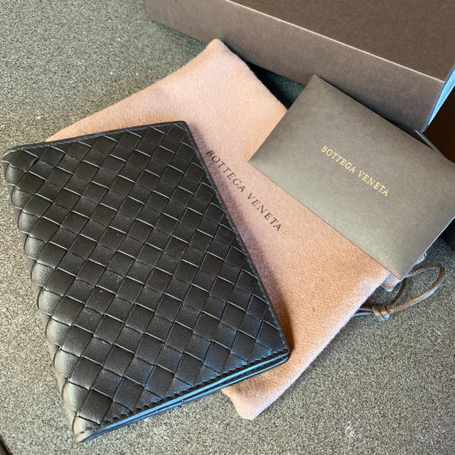 BOTTEGA VENETA ボッテガヴェネタ パスポートケース