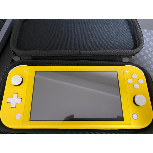 Nintendo Switch Lite イエロー　ケース付き