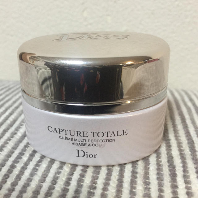 Christian Dior(クリスチャンディオール)のDior カプチュールトータル クリーム コスメ/美容のスキンケア/基礎化粧品(フェイスクリーム)の商品写真