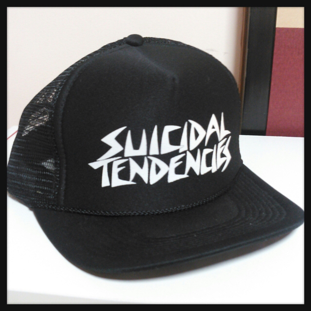 SUICIDAL TENDENCIES(スイサダルテンデンシーズ)のメッシュキャップ メンズの帽子(キャップ)の商品写真