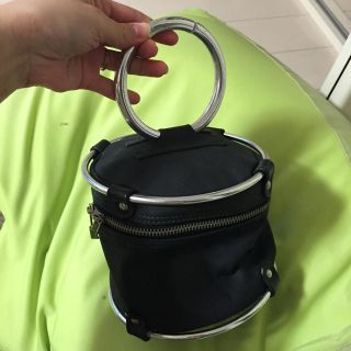 Jean-Paul GAULTIER(バッグ ・ シルバー/銀色系)のフリマ Jean-Paul GAULTIER(バッグ ・ シルバー/銀色系)のフリマ