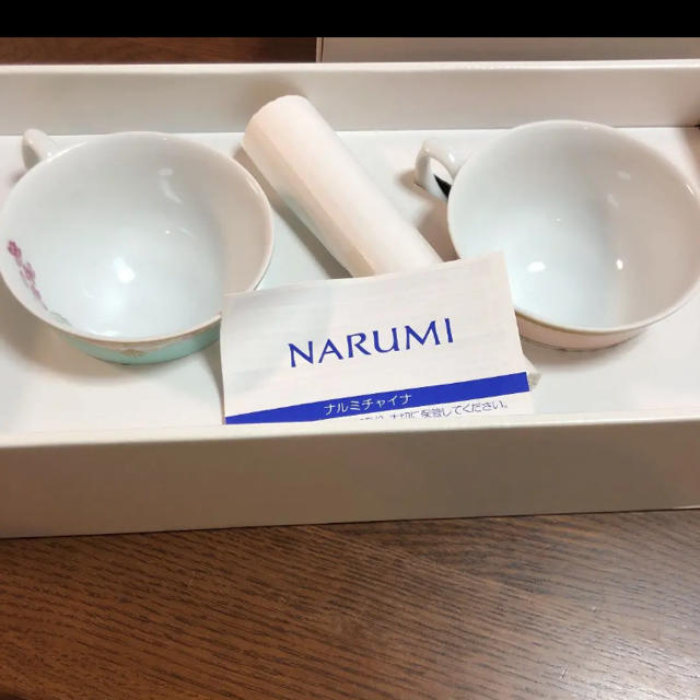 NARUMI(ナルミ)のナルミ カップ＆ソーサー セット インテリア/住まい/日用品のキッチン/食器(グラス/カップ)の商品写真