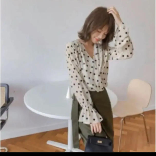 ZARA(ザラ)のバースデーバッシュ　ドットブラウス　カシュクールトップス　 レディースのトップス(シャツ/ブラウス(長袖/七分))の商品写真