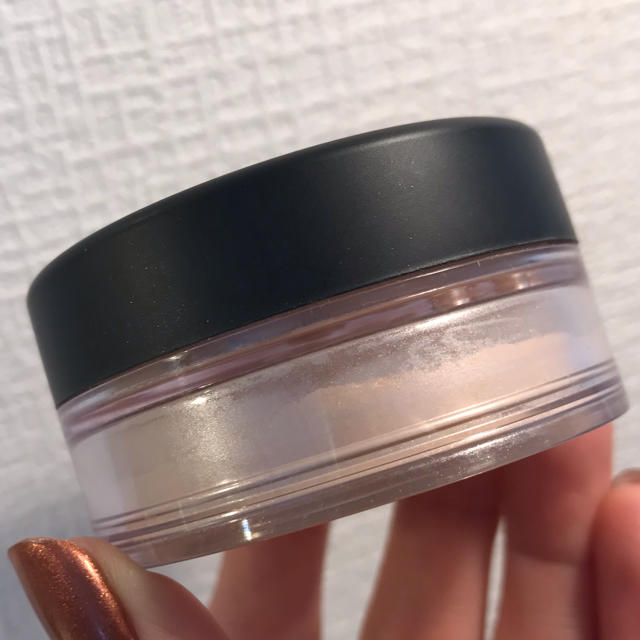 bareMinerals(ベアミネラル)の【ベアミネラル】ミネラルベール イルミネーティング コスメ/美容のベースメイク/化粧品(フェイスパウダー)の商品写真