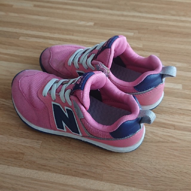 New Balance(ニューバランス)のnew balance  KS574 18.5㎝
 キッズ/ベビー/マタニティのキッズ靴/シューズ(15cm~)(スニーカー)の商品写真