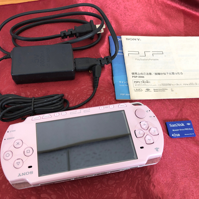 ゲームソフト/ゲーム機本体PSP-2000 ピンク 本体