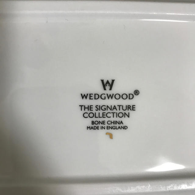 WEDGWOOD(ウェッジウッド)のWEDG WOOD ホワイト×ゴールド インテリア/住まい/日用品のキッチン/食器(食器)の商品写真