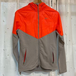 ナイキ(NIKE)のNIKE RUNNING ウィンドブレーカー  DRI FIT Mサイズ(ウェア)