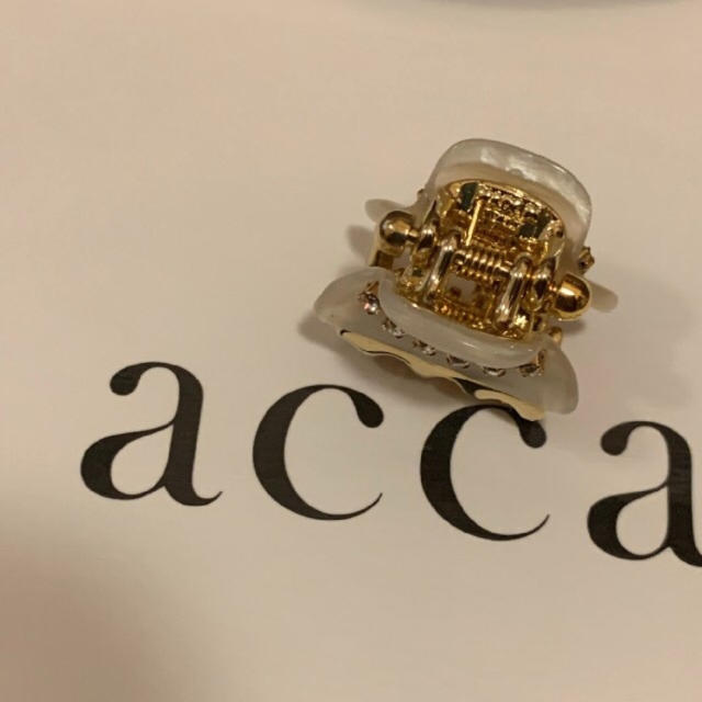 acca(アッカ)の【美品】acca ヘアクリップ　ミニ レディースのヘアアクセサリー(バレッタ/ヘアクリップ)の商品写真