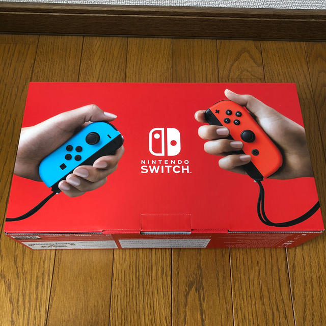 Nintendo Switch(ニンテンドースイッチ)のニンテンドースイッチ本体　任天堂Switch ネオン エンタメ/ホビーのゲームソフト/ゲーム機本体(家庭用ゲーム機本体)の商品写真