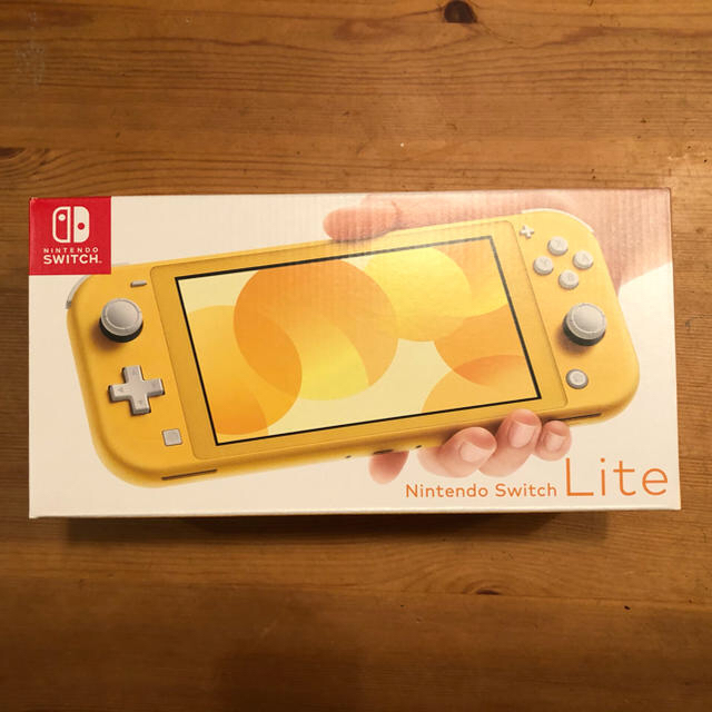 Nintendo Switch Lite イエロー本体　あつまれどうぶつの森