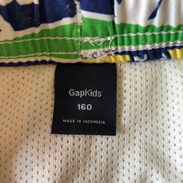 GAP Kids(ギャップキッズ)のGapKids スイムパンツ　男児160 キッズ/ベビー/マタニティのキッズ服男の子用(90cm~)(水着)の商品写真