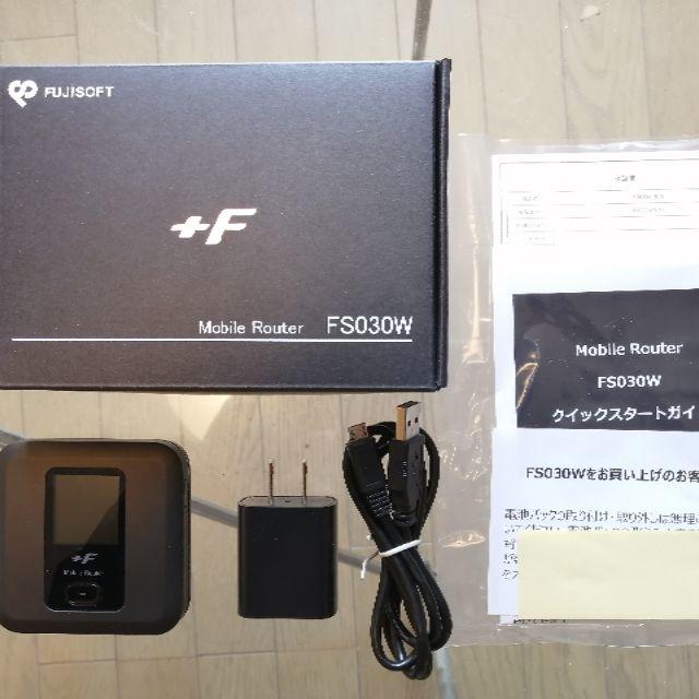 【SIMフリー】富士ソフト　FS030W　モバイルルーター　ポケットWi-Fi スマホ/家電/カメラのPC/タブレット(PC周辺機器)の商品写真