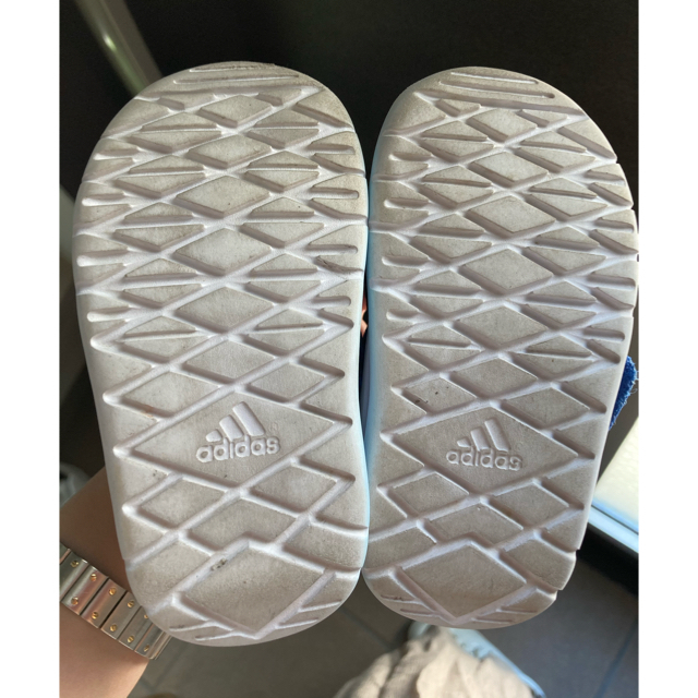 adidas(アディダス)の値下げ⭐️adidas サンダル　キッズ キッズ/ベビー/マタニティのベビー靴/シューズ(~14cm)(サンダル)の商品写真