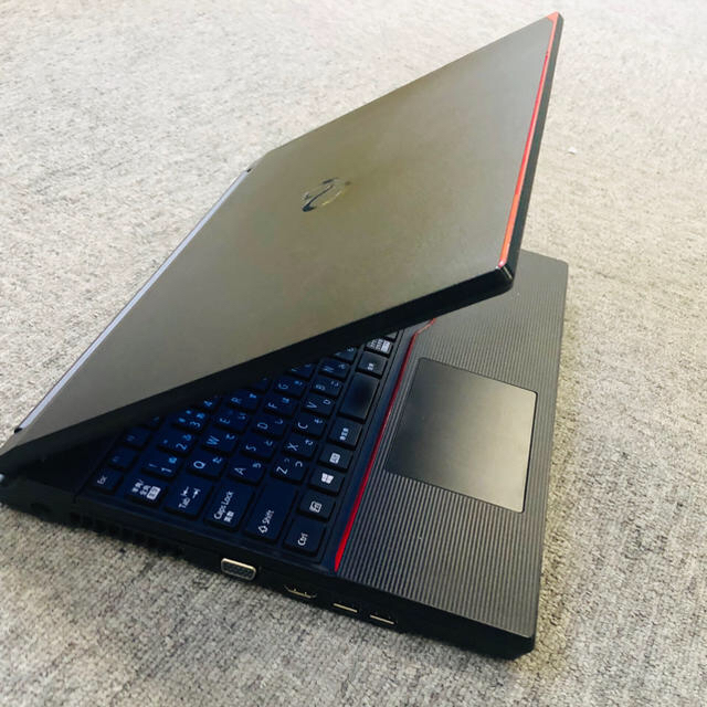 早い者勝ち❗️FUJITSU LIFEBOOK【美品】