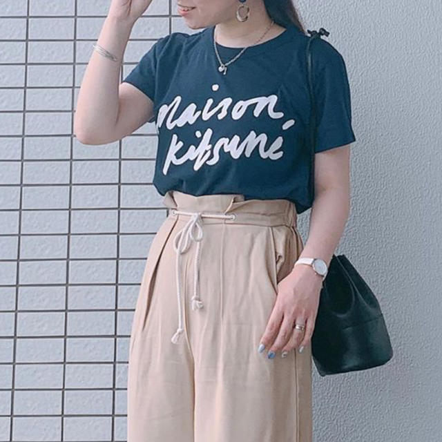 MAISON KITSUNE'(メゾンキツネ)のメゾンキツネ　Sサイズ　Tシャツ　2020春新作　ブラック　新品 レディースのトップス(Tシャツ(半袖/袖なし))の商品写真