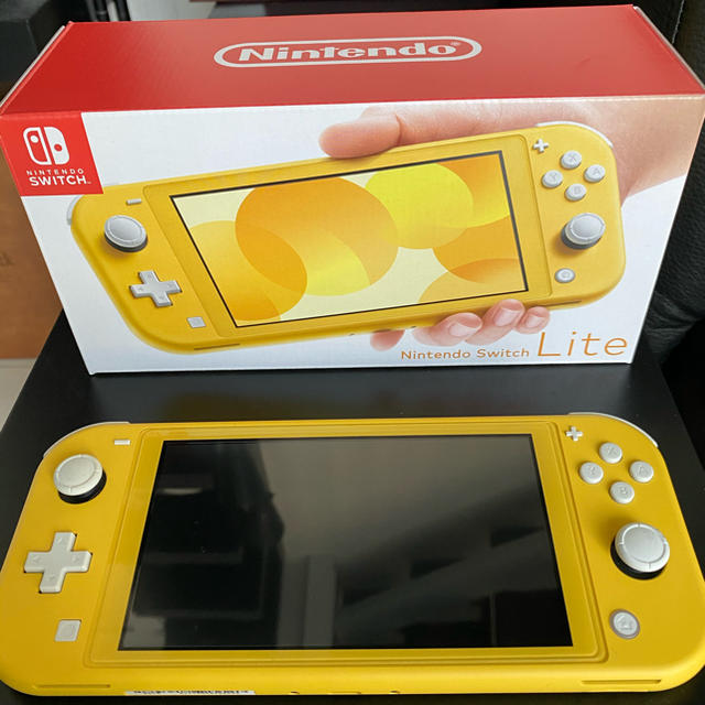 Nintendo Switch(ニンテンドースイッチ)のNintendo Switch Lite イエロー　ニンテンドースイッチライト エンタメ/ホビーのゲームソフト/ゲーム機本体(家庭用ゲーム機本体)の商品写真