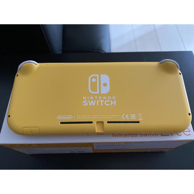 Nintendo Switch(ニンテンドースイッチ)のNintendo Switch Lite イエロー　ニンテンドースイッチライト エンタメ/ホビーのゲームソフト/ゲーム機本体(家庭用ゲーム機本体)の商品写真