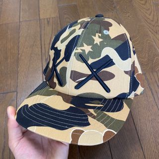 2点セット a bathing ape  X  kaws  キャップ