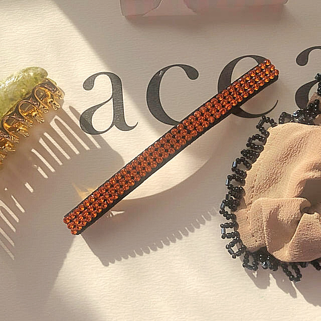 acca(アッカ)のアッカ  ロングバレッタ　未使用accaオレンジ　フランス製 レディースのヘアアクセサリー(バレッタ/ヘアクリップ)の商品写真