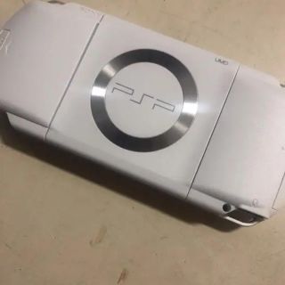 プレイステーションポータブル(PlayStation Portable)のPSP本体(携帯用ゲーム機本体)