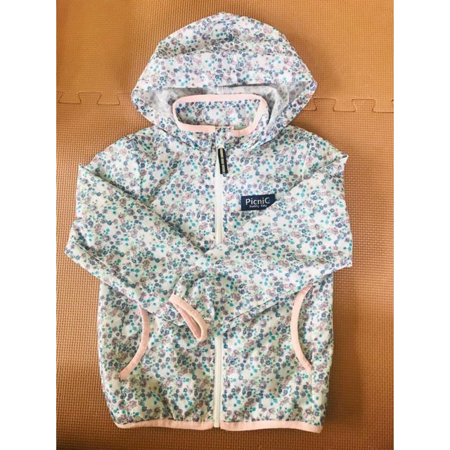 mikihouse(ミキハウス)のPICNIC MARKET ウインドブレーカー 110cm キッズ/ベビー/マタニティのキッズ服女の子用(90cm~)(ジャケット/上着)の商品写真