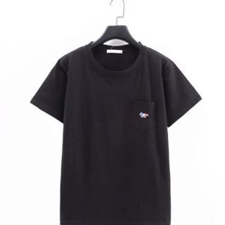 メゾンキツネ(MAISON KITSUNE')のメゾンキツネ　ブラック　Tシャツ　トリコロール(Tシャツ/カットソー(半袖/袖なし))