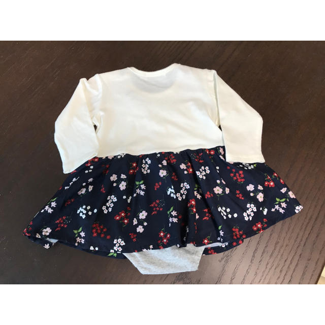 BeBe(ベベ)の【e-baby】花柄カバーオール♡ キッズ/ベビー/マタニティのベビー服(~85cm)(カバーオール)の商品写真