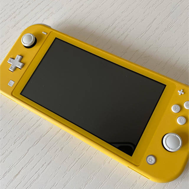 ⭐︎Nintendo Switch Lite イエロー⭐︎3年保証付き