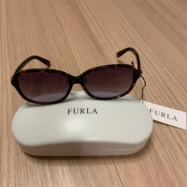 【美品】FURLA サングラス SFU013J アジアンフィット | フリマアプリ ラクマ