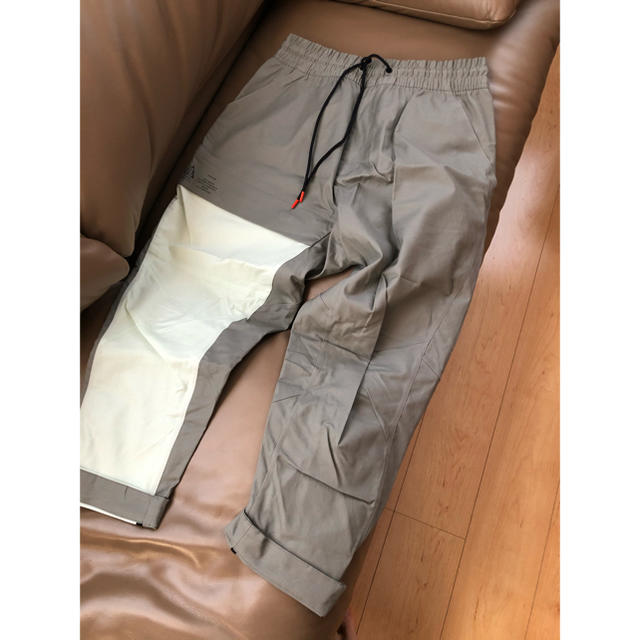 カラーライトカーキ【美品】NIKE ACG ウーヴンパンツ