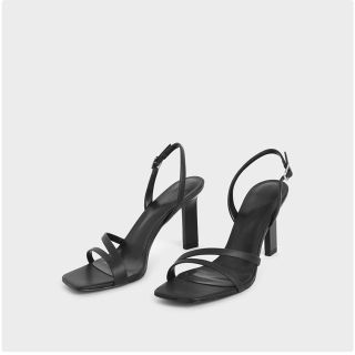 ザラ(ZARA)のCHARLES&KEITH ストラップサンダル(サンダル)