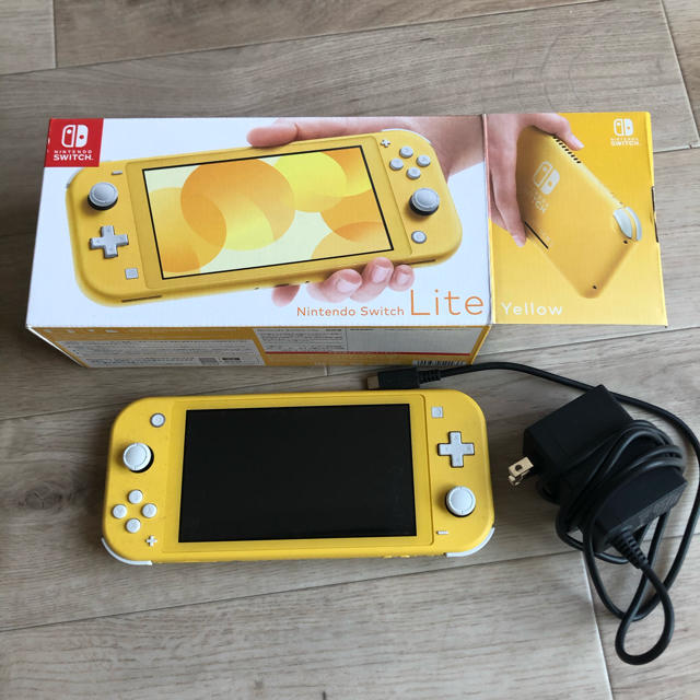 ⭐︎ソフト付き⭐︎Nintendo Switch Lite イエロー