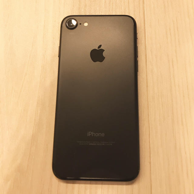 iPhone7 本体　ドコモ 1