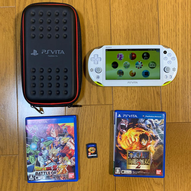 PlayStation Vita - play station vita ライムグリーン カセット3種類