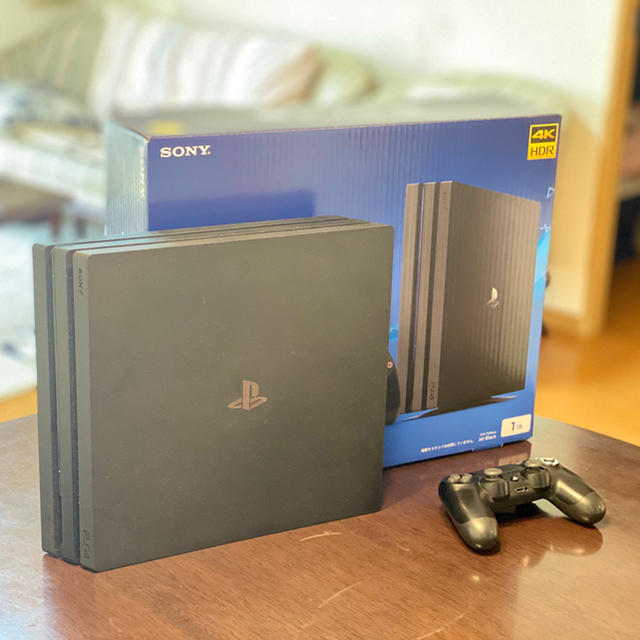 PlayStation4(プレイステーション4)のSONY PS4 Pro SSD換装済み エンタメ/ホビーのゲームソフト/ゲーム機本体(家庭用ゲーム機本体)の商品写真