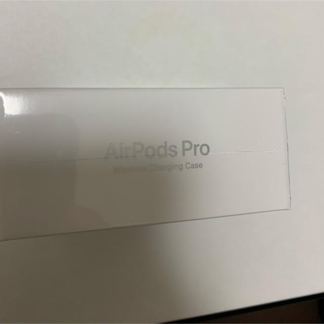 Apple AirPodsプロ　MWP22J/A 正規品 2