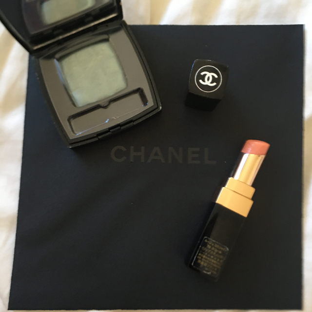 CHANEL(シャネル)のシャネル　アイシャドウ  22 コスメ/美容のベースメイク/化粧品(アイシャドウ)の商品写真