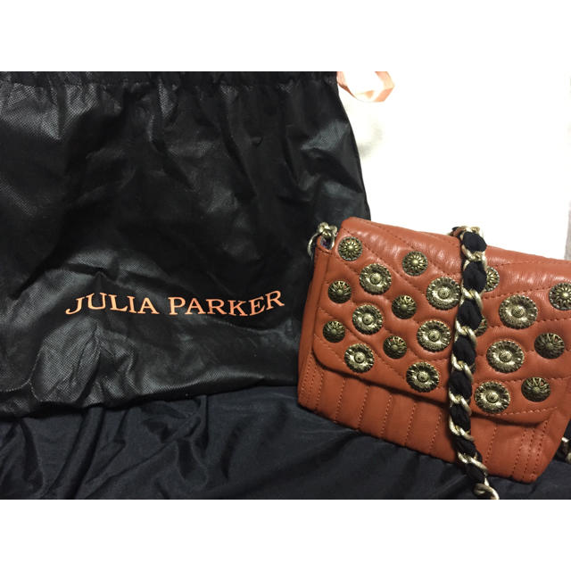 ZARA(ザラ)のJULIA PARKERショルダーバッグ レディースのバッグ(ショルダーバッグ)の商品写真