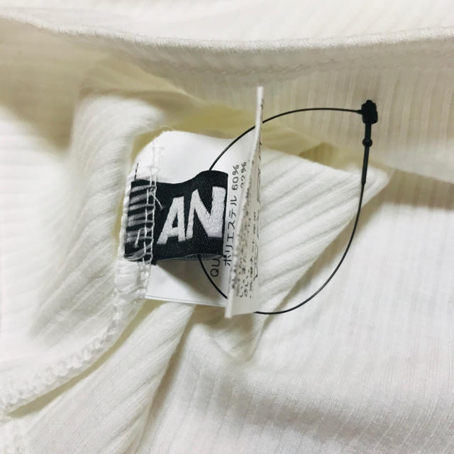 ANAP(アナップ)の★ANAP アナップ★オフショルダージッパートップス★White レディースのトップス(その他)の商品写真